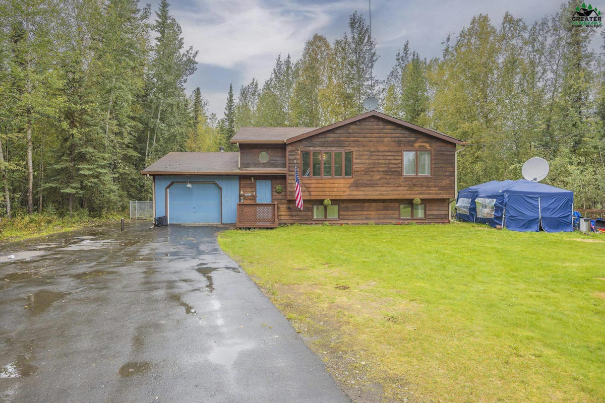 2665 SILVER ST, NORTH POLE, AK 99705, photo 1 of 19