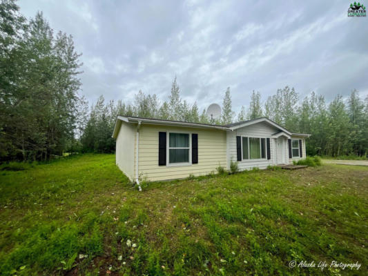 1475 DANIEL ST, NORTH POLE, AK 99705, photo 2 of 22